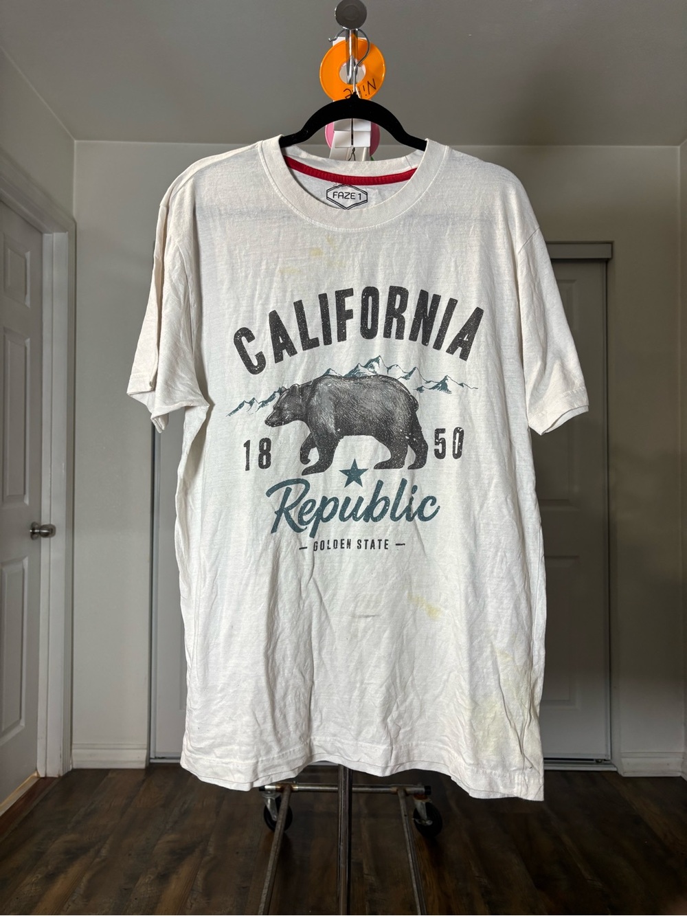 California Republic Graphic Tee — White